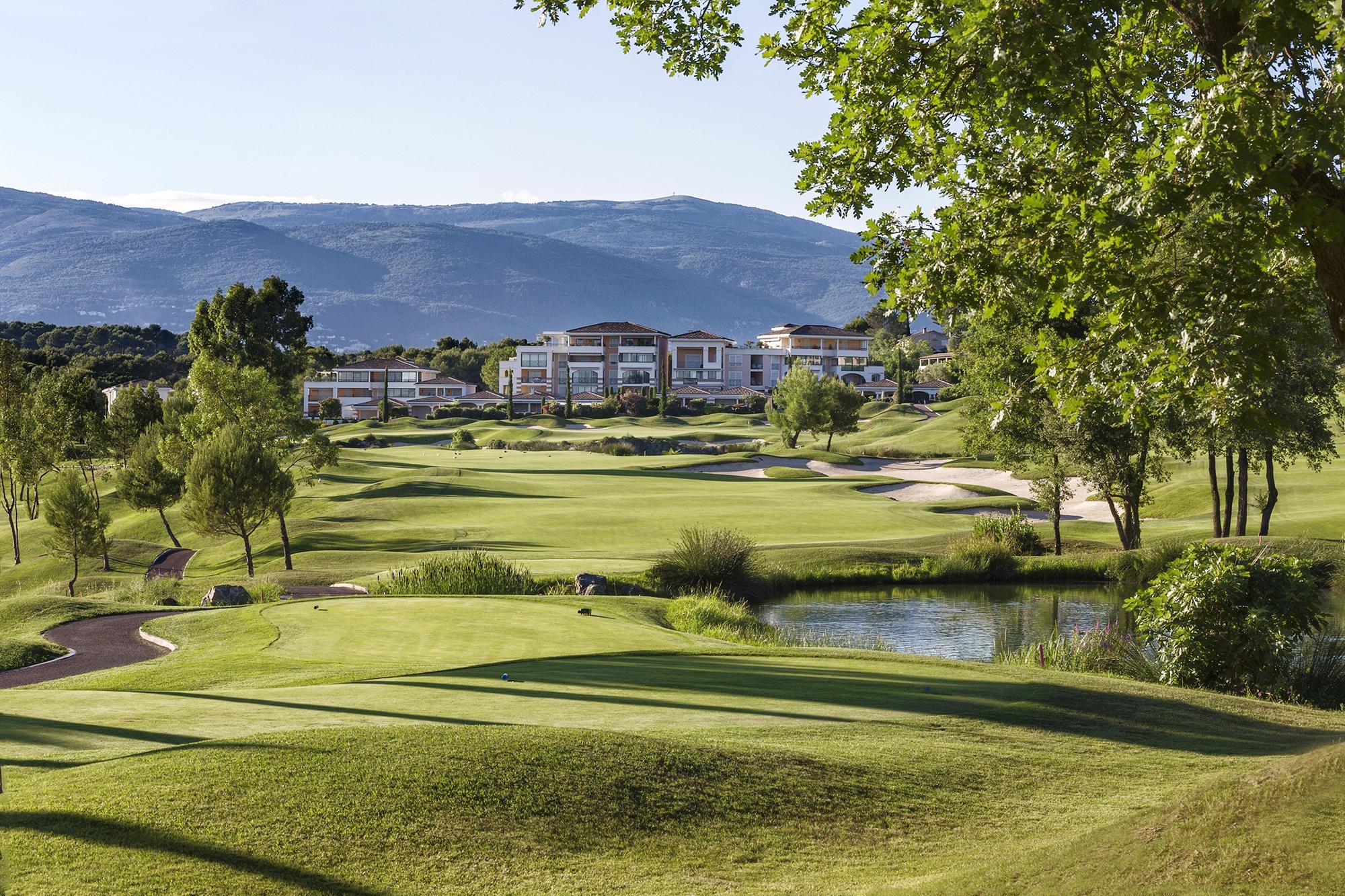 Royal Mougins Golf, Hotel & Spa De Luxe Exteriör bild